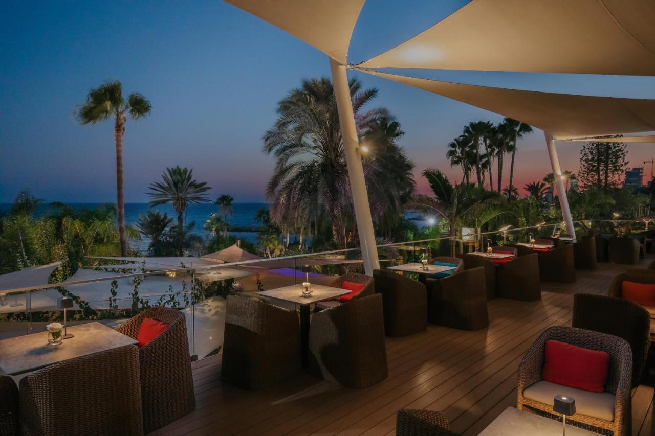 Amathus Beach Hotel Limassol Exterior foto The Deck
