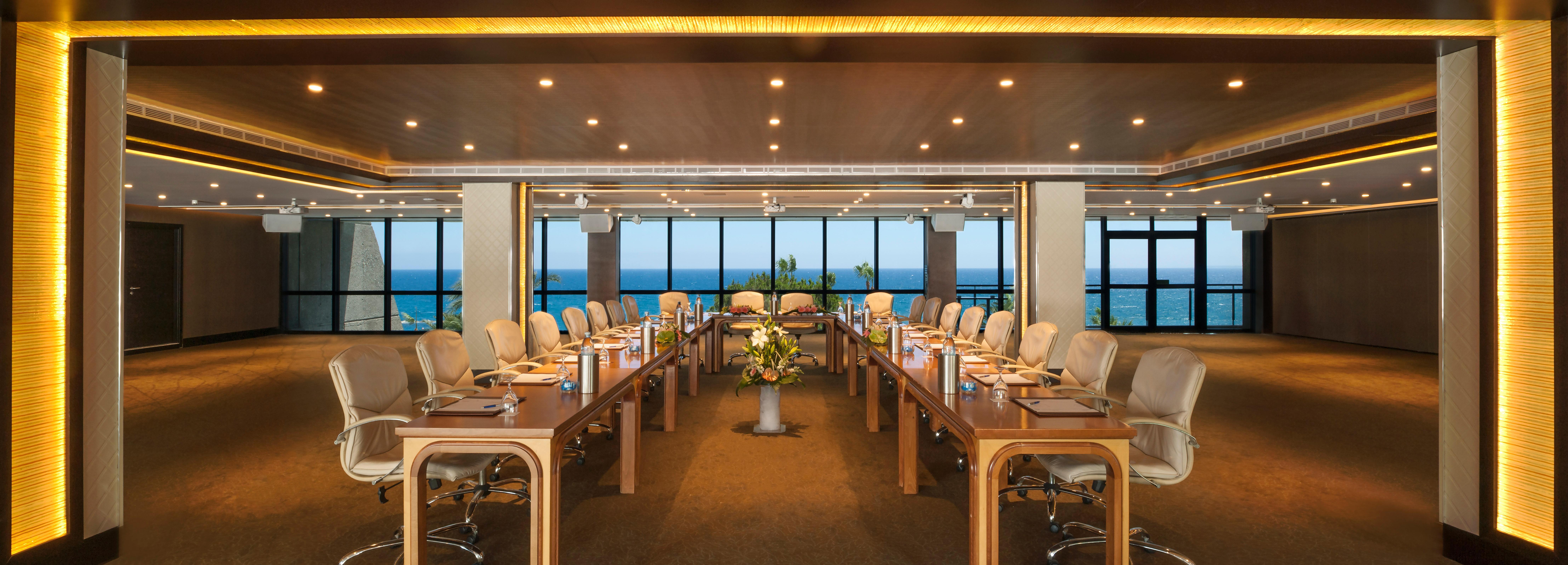 Amathus Beach Hotel Limassol Exterior foto Meeting room